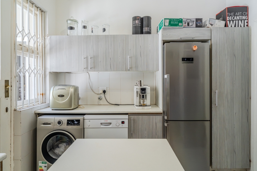 3 Bedroom Property for Sale in Oranjezicht Western Cape